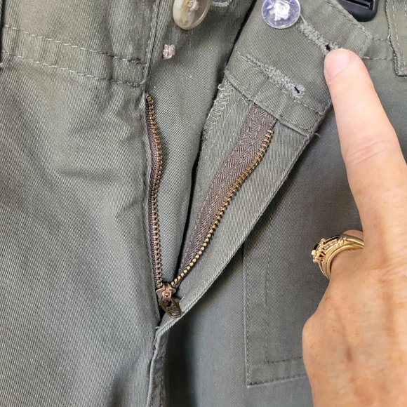 NEW Christopher & Banks Capri Jeans 12P (302) - Picture 7 of 9